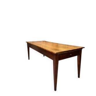 Farm table in cherry wood from the late 19th century.