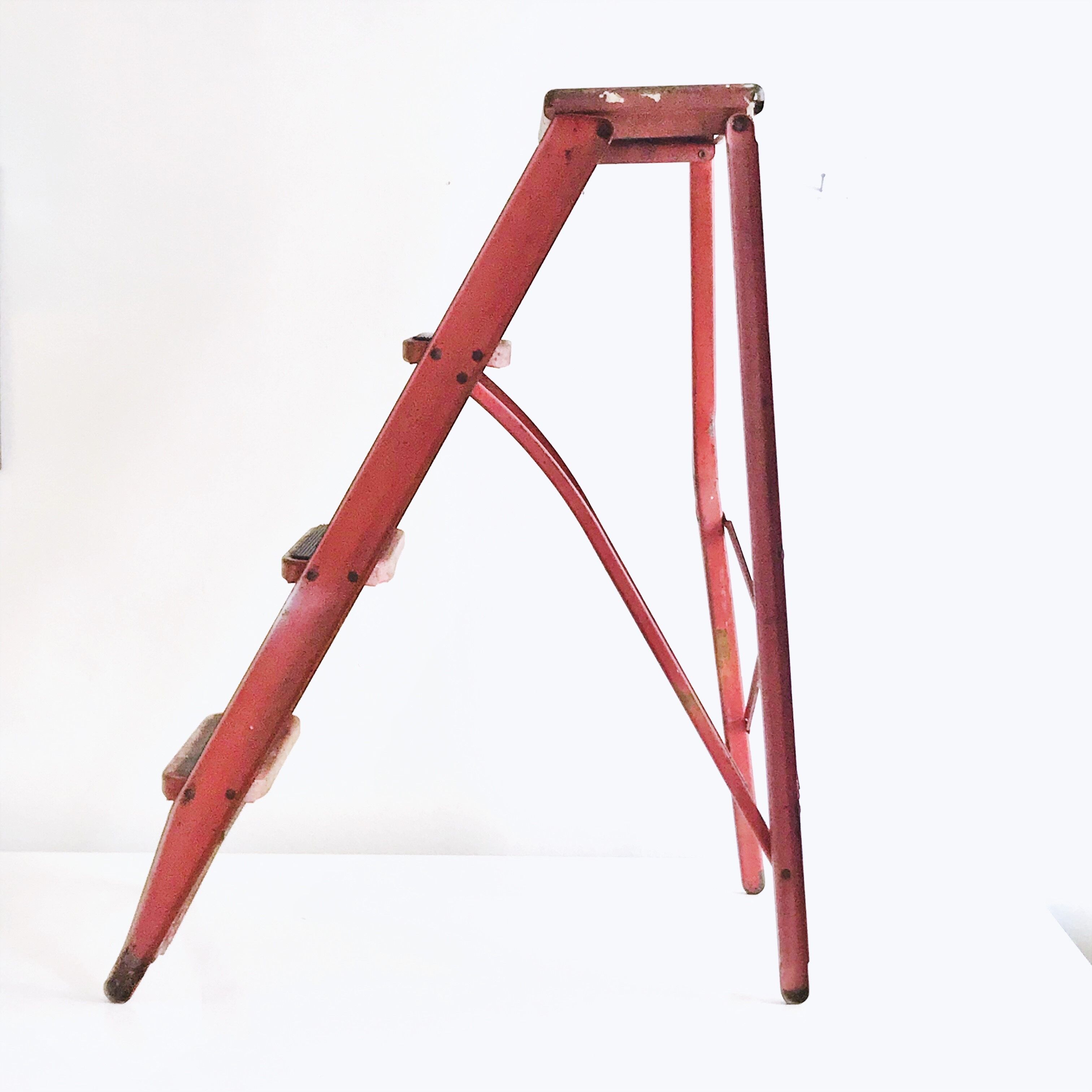 Metal ladder 50s