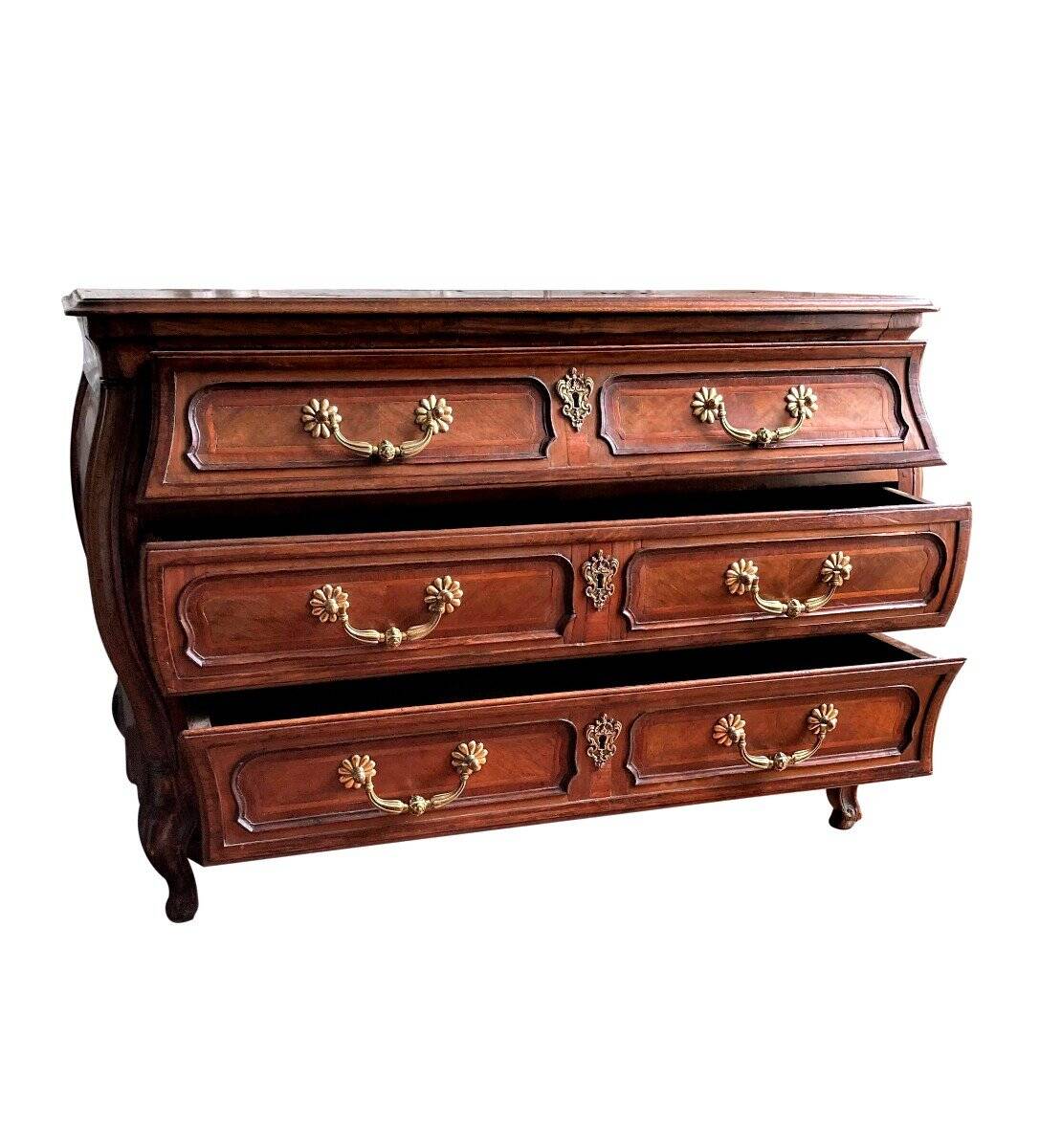 Bordeaux commode from the 18th century