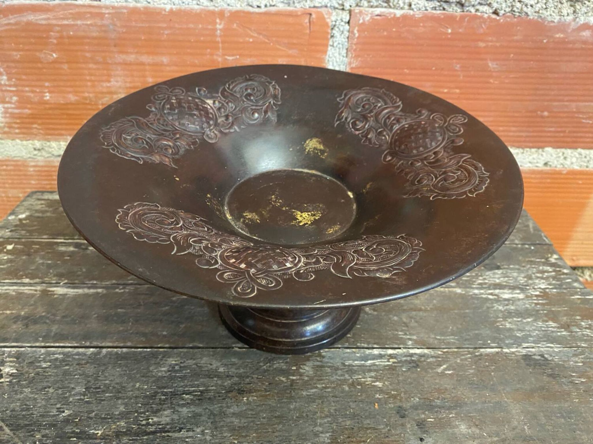 Coupe à Fruits Ancienne Plat En Métal Bordeaux Décor Moulé Vintage #D6