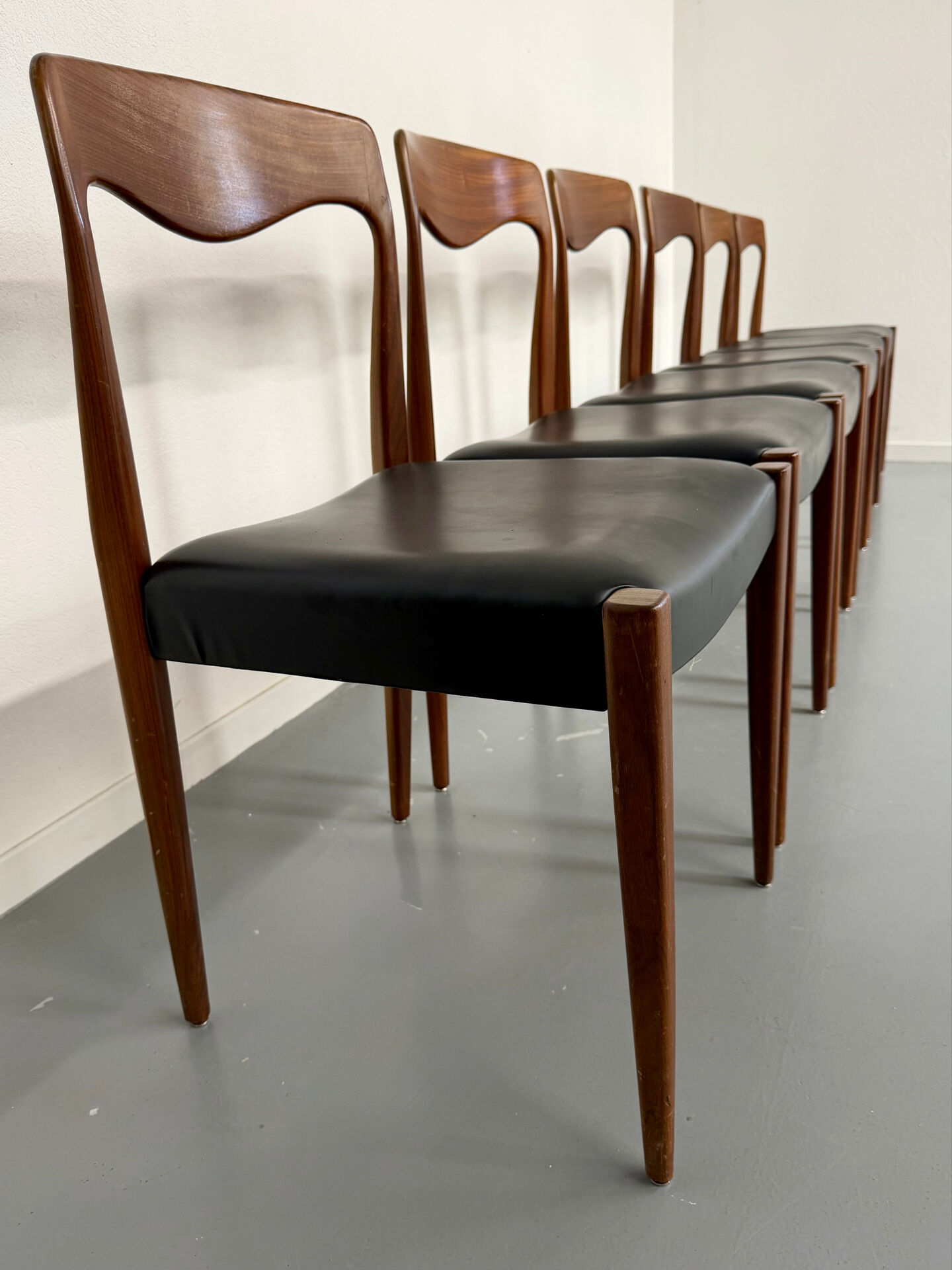 Lot of 6 chairs model 71 Scandinavian design Niels Otto Møller teak an60