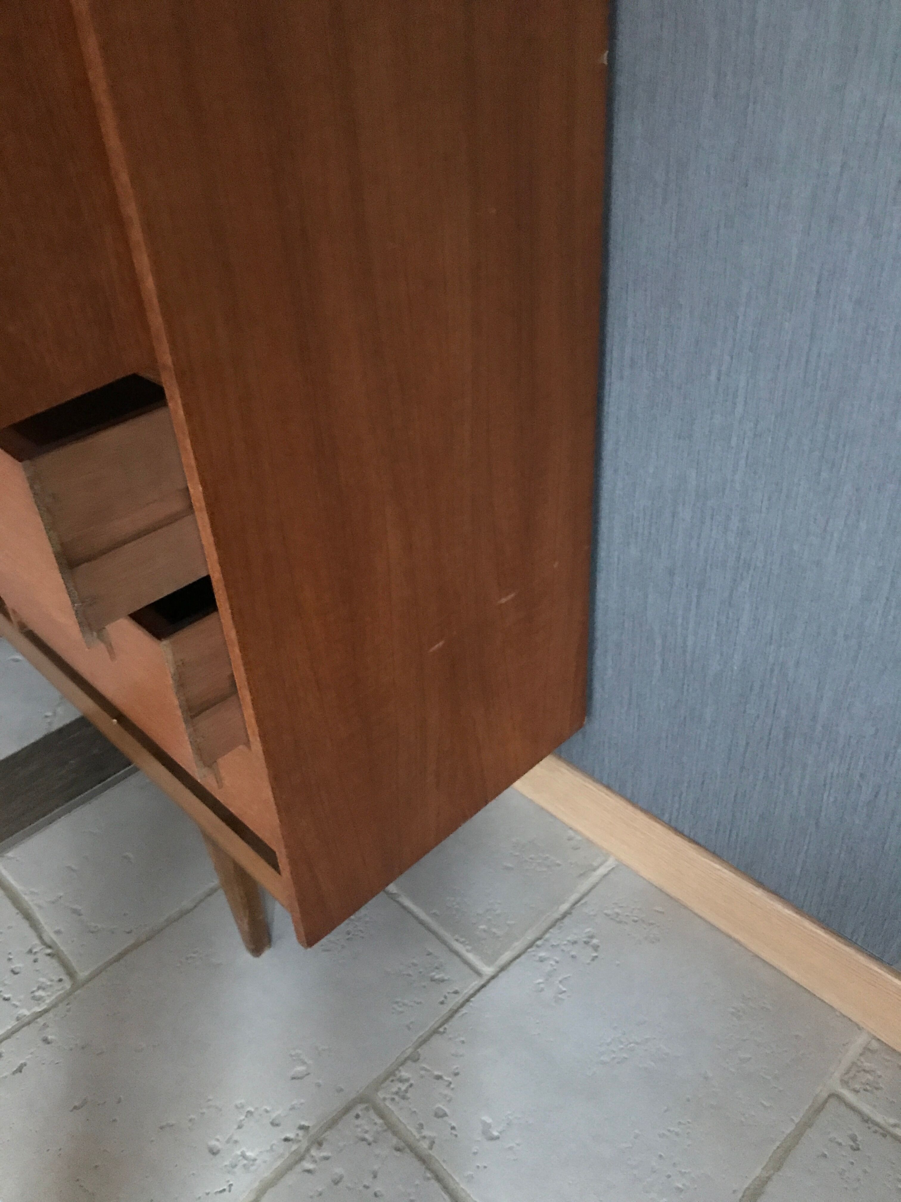 Vintage 60s cupboard