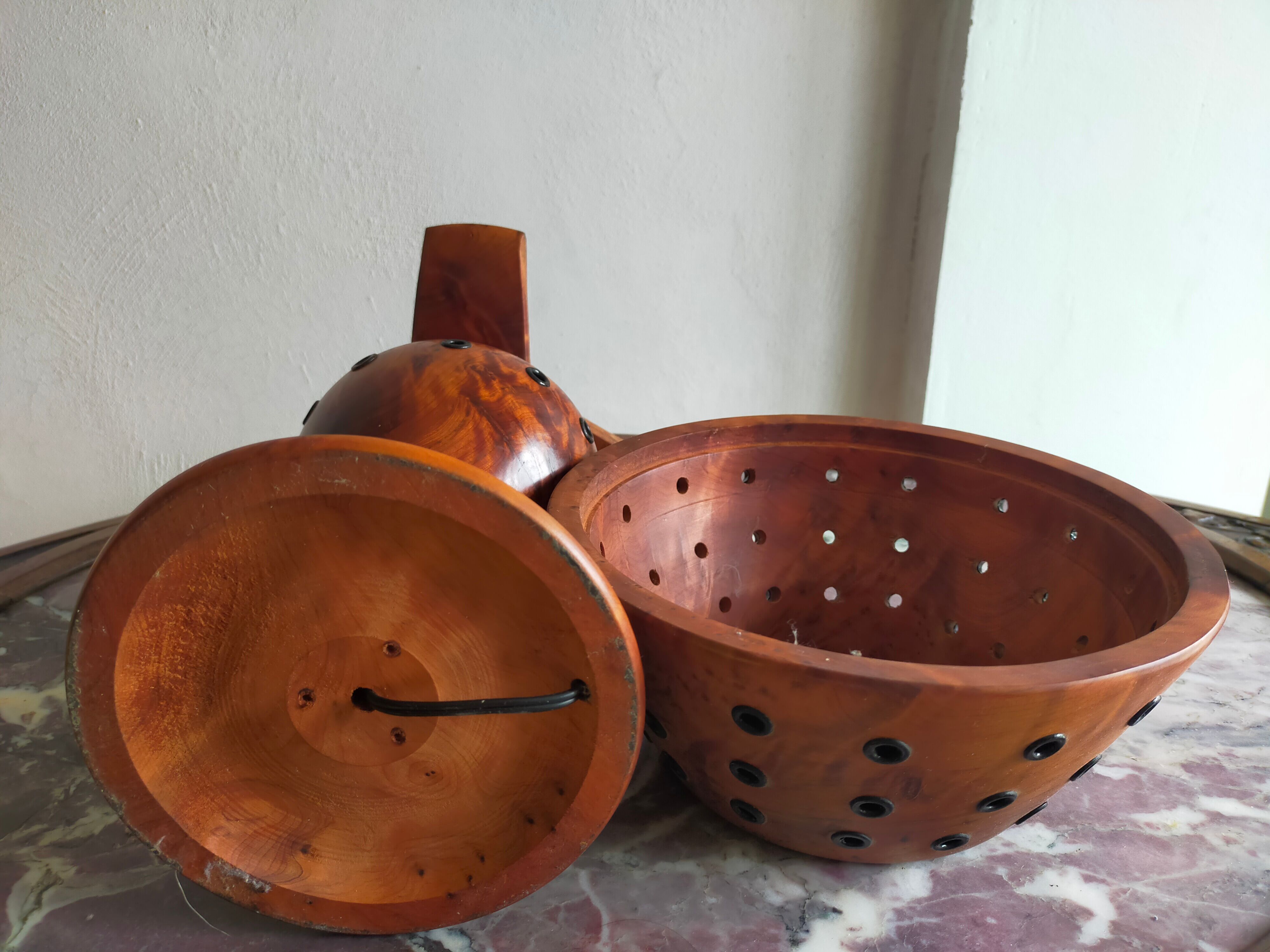 Olive wood lamp