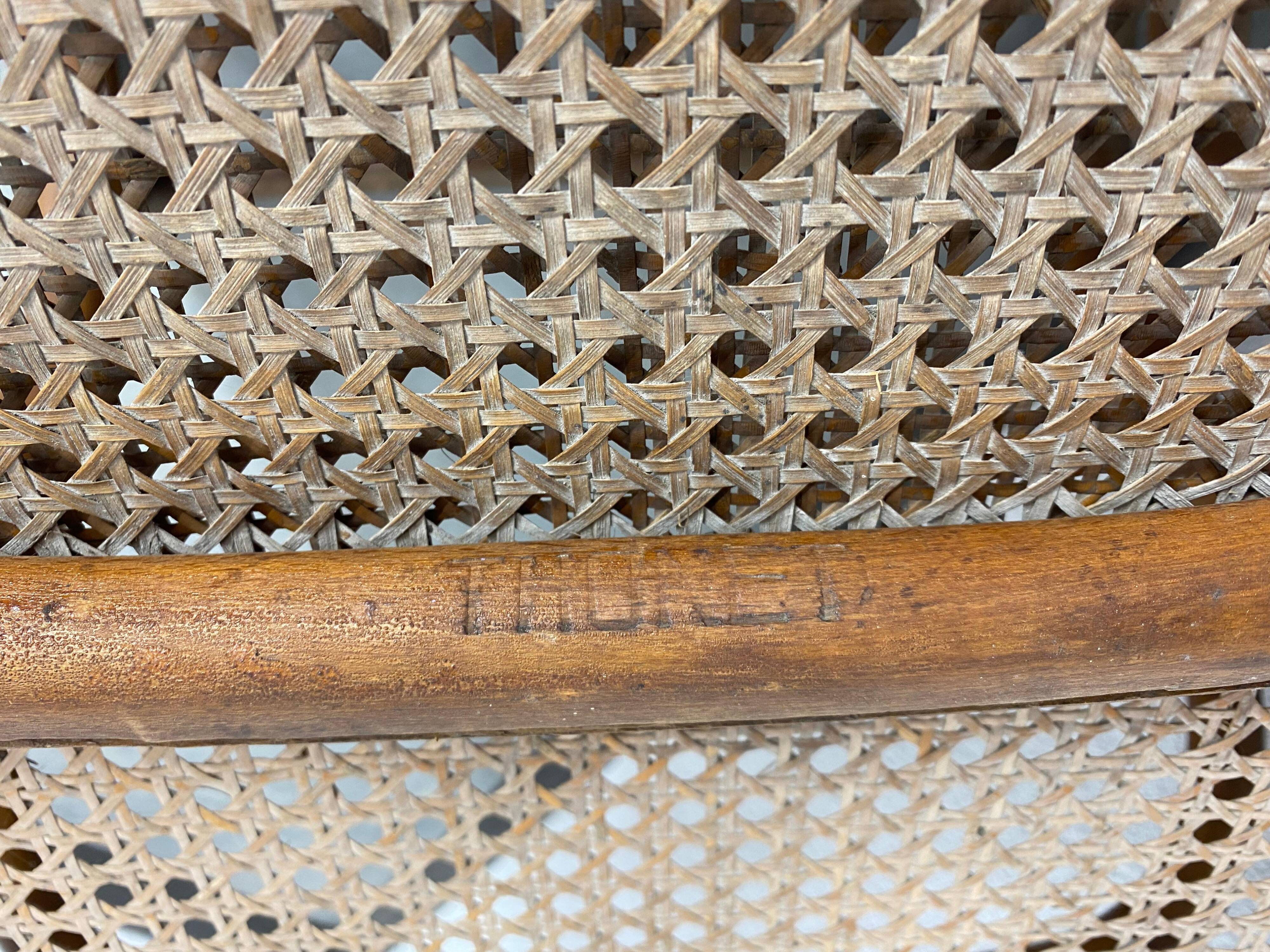 Lit de jour en bois courbé n°2 par Thonet