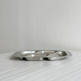 Compartmentalized tray in stainless steel metal