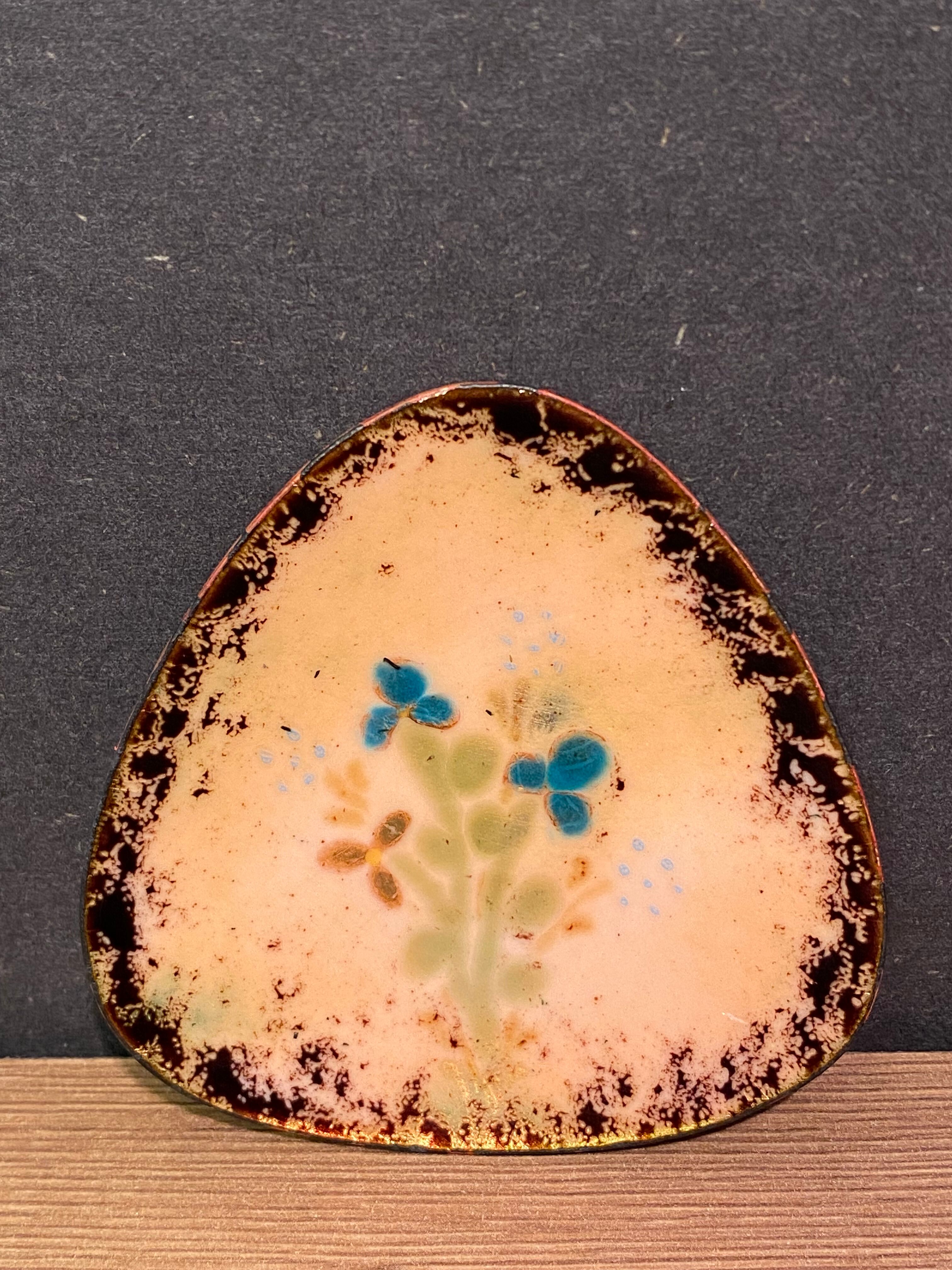 Enamelled cup, enamel on copper