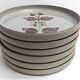 Flat plates made of Arnon stoneware