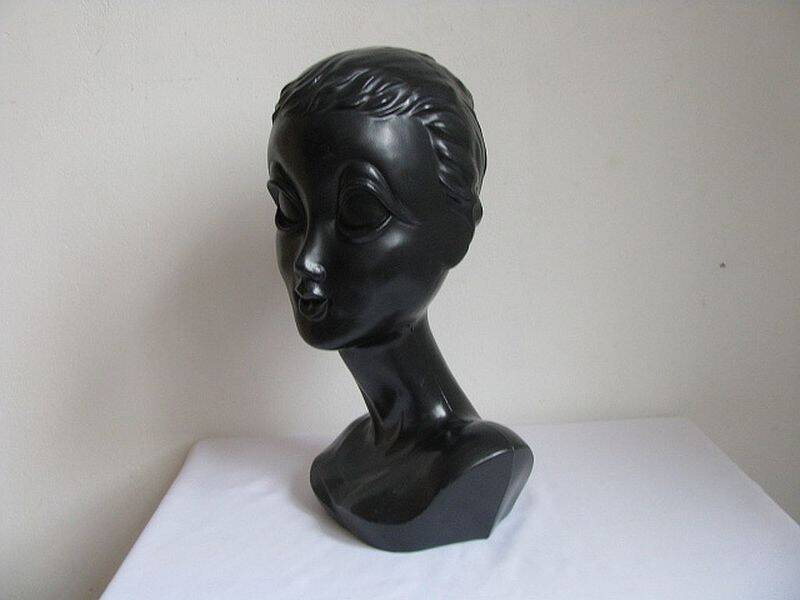 Twiggy hat head 1970