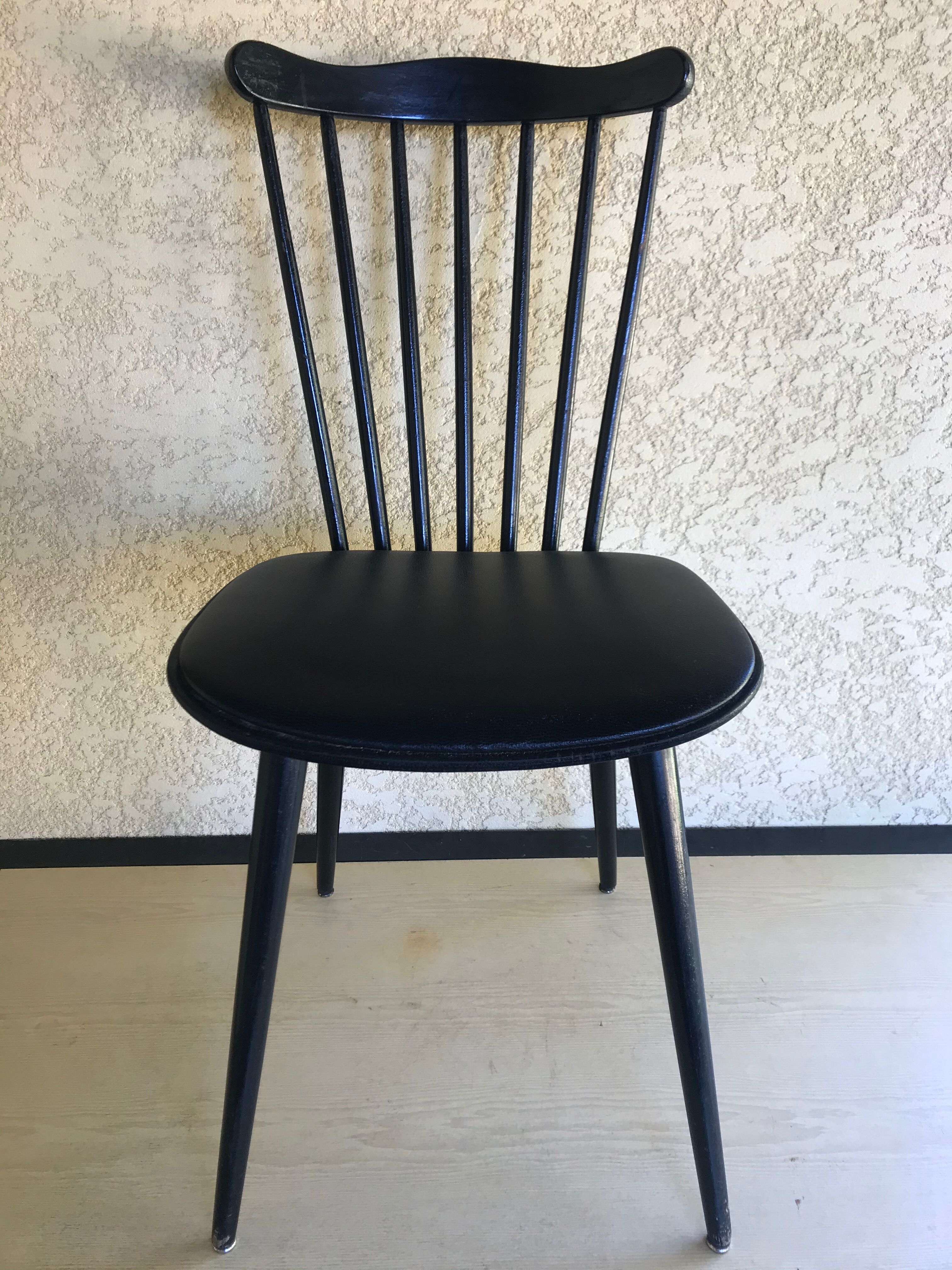 Lot of 3 chairs "Menuet" by Baumann