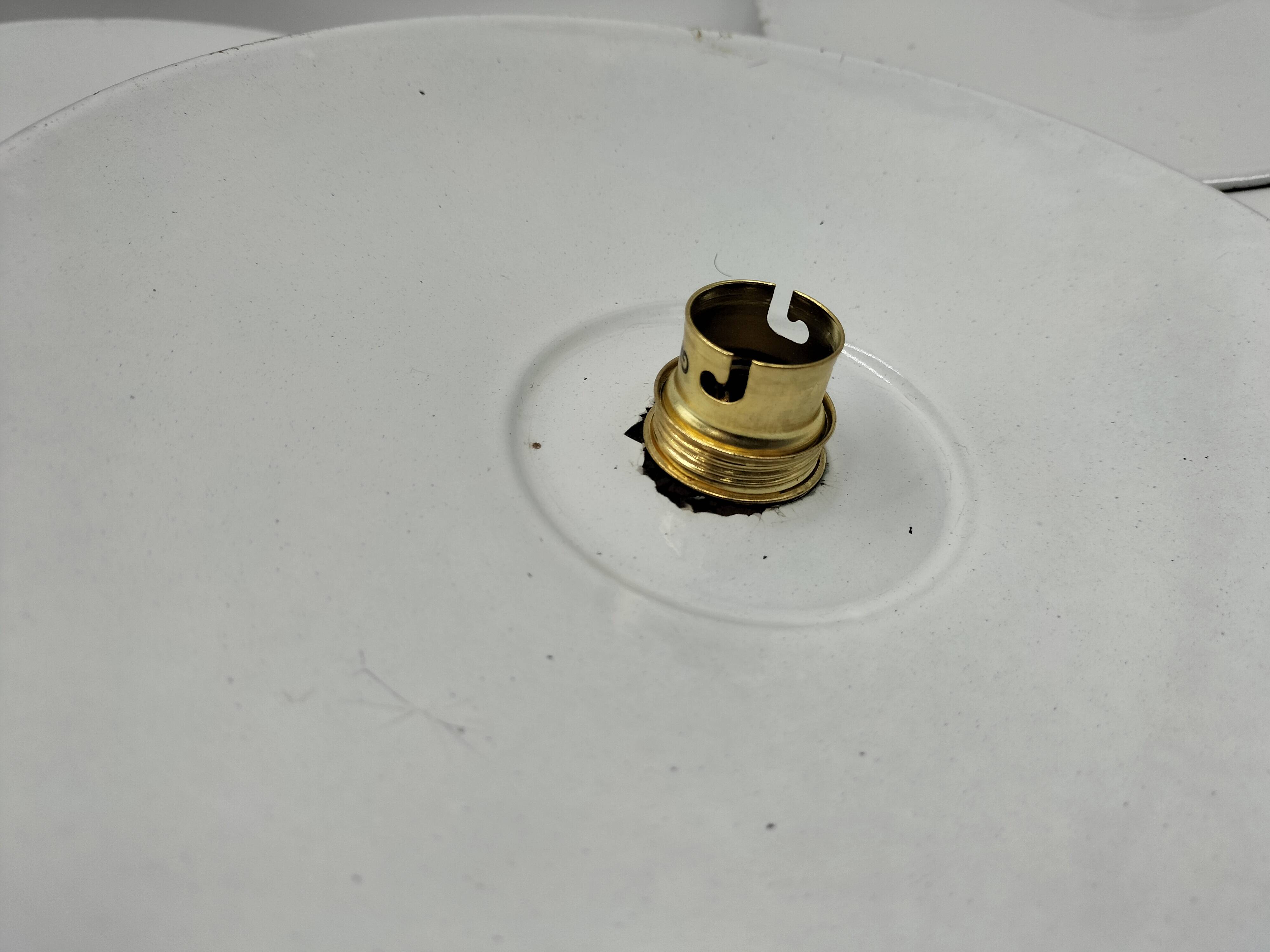 Enamelled sheet metal suspensions