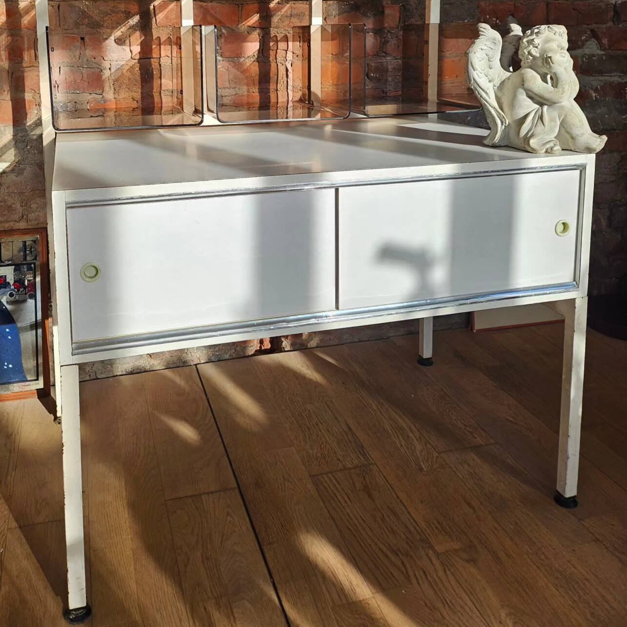 Plexiglass shelf & funky 70s