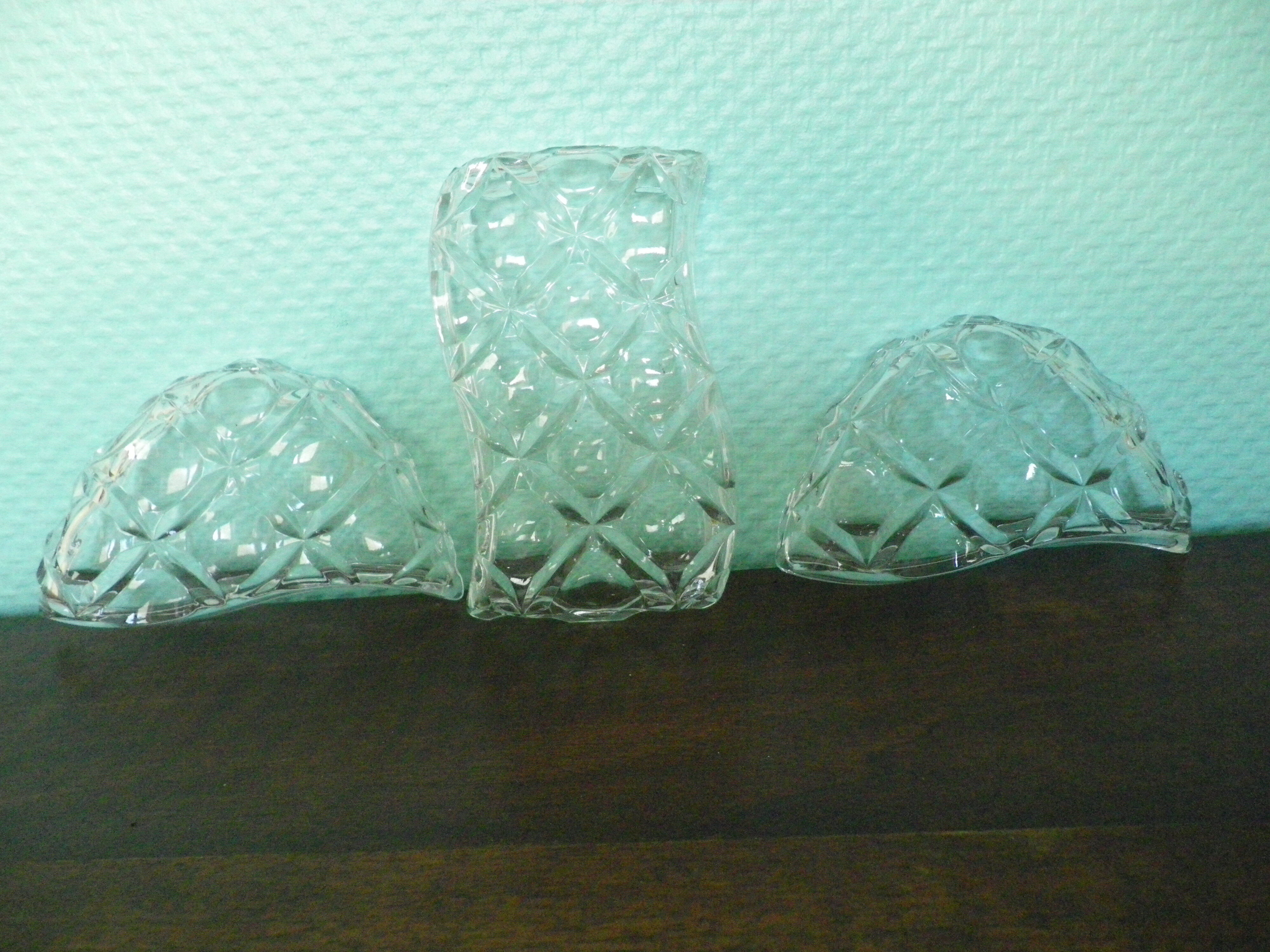 Aperitif servant, sauce, with 3 glass ravines and gold metal support - Design - 60s