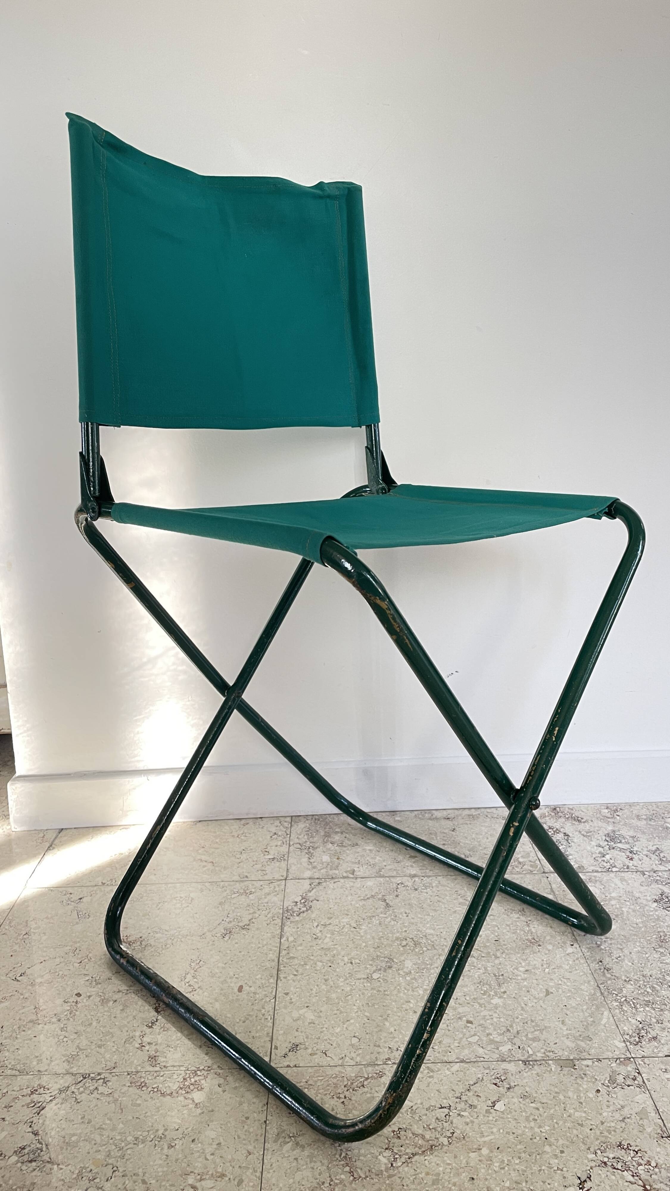 Vintage folding nomad camping chair