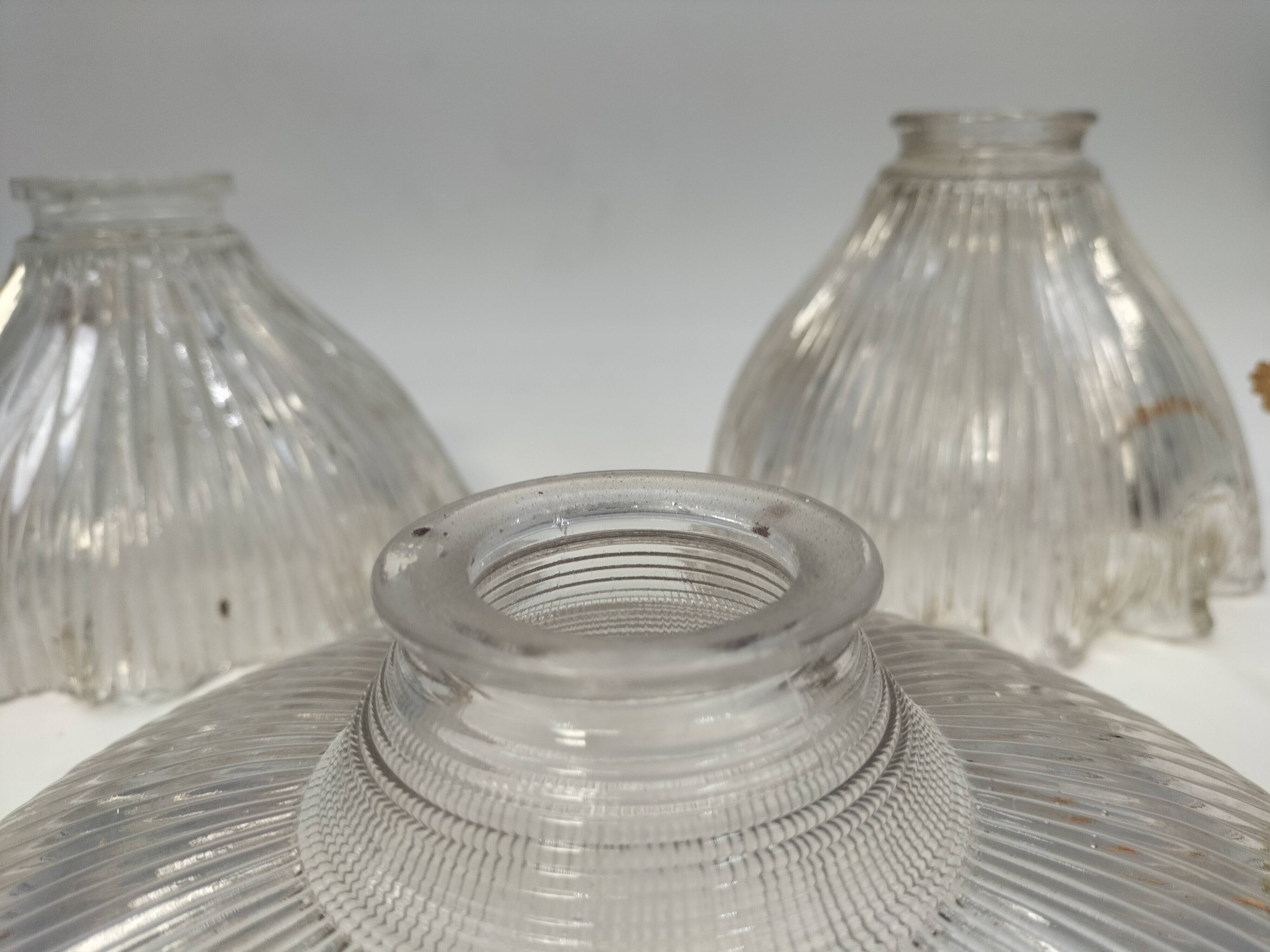 3 holophane suspensions