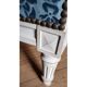 Fauteuil velours bleu style louis XVI