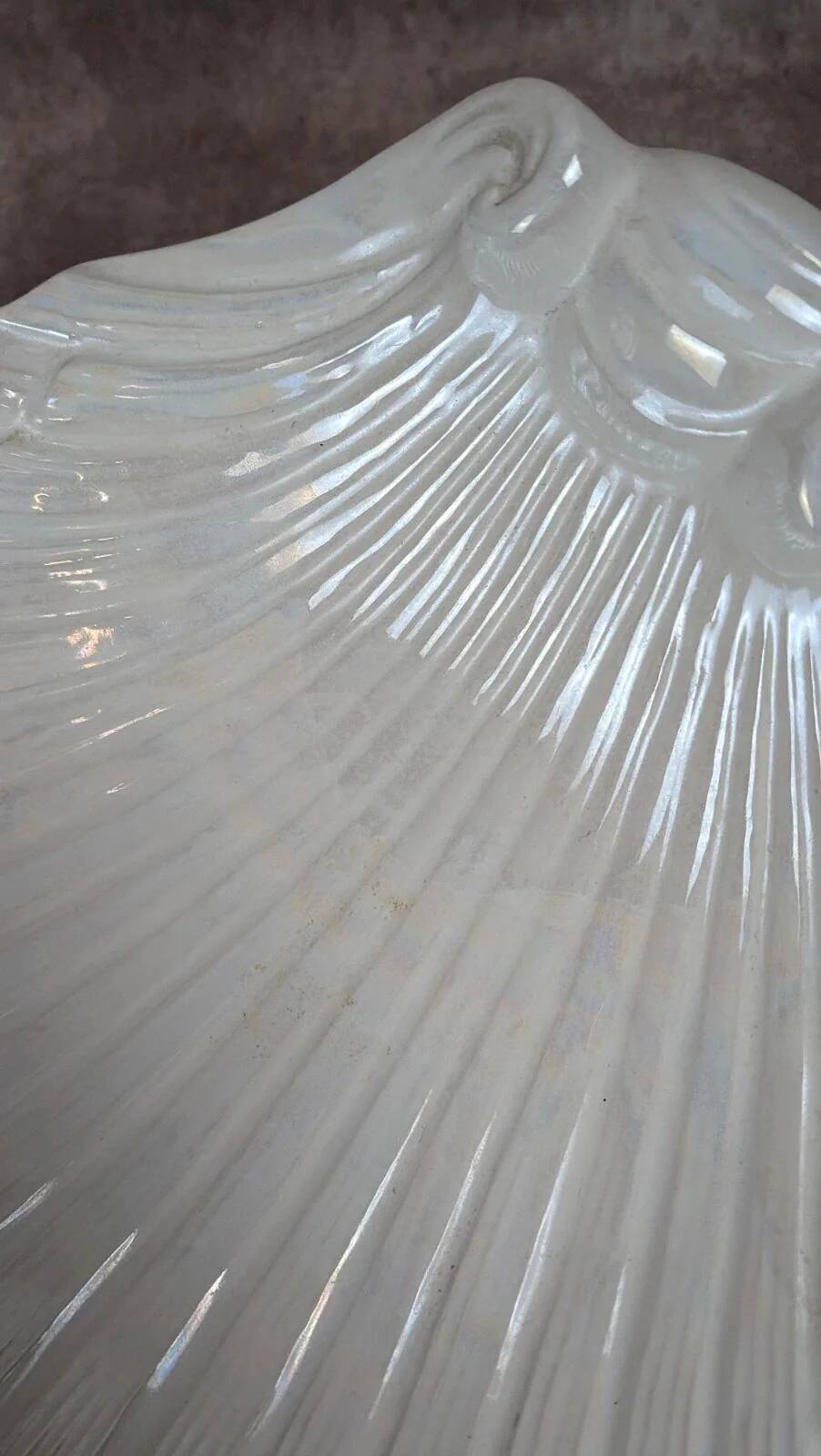 Large antique shell-shaped dish – iridescent finish