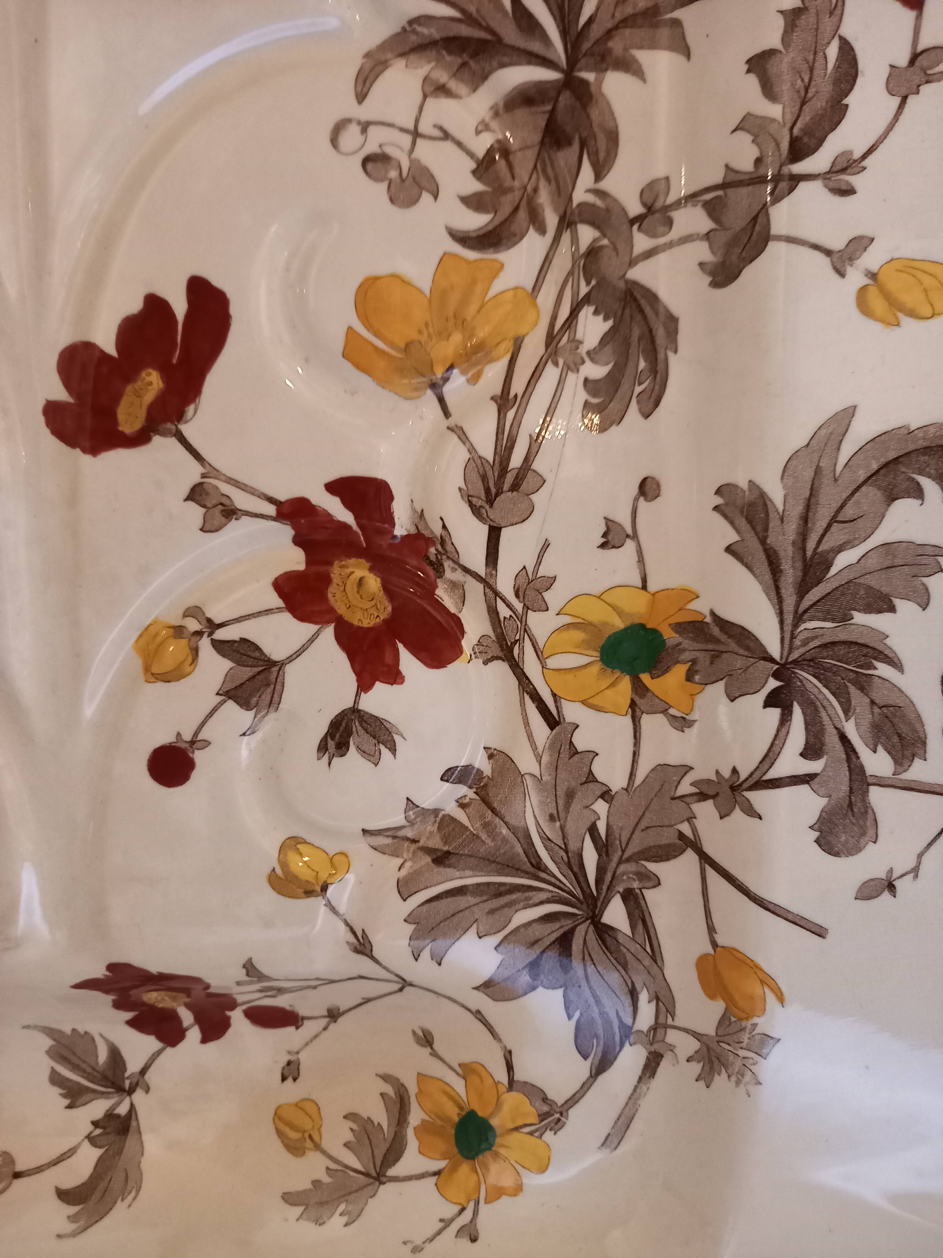 Serving dish, floral decoration, flutes, juice reservoir, English porcelain, Minton