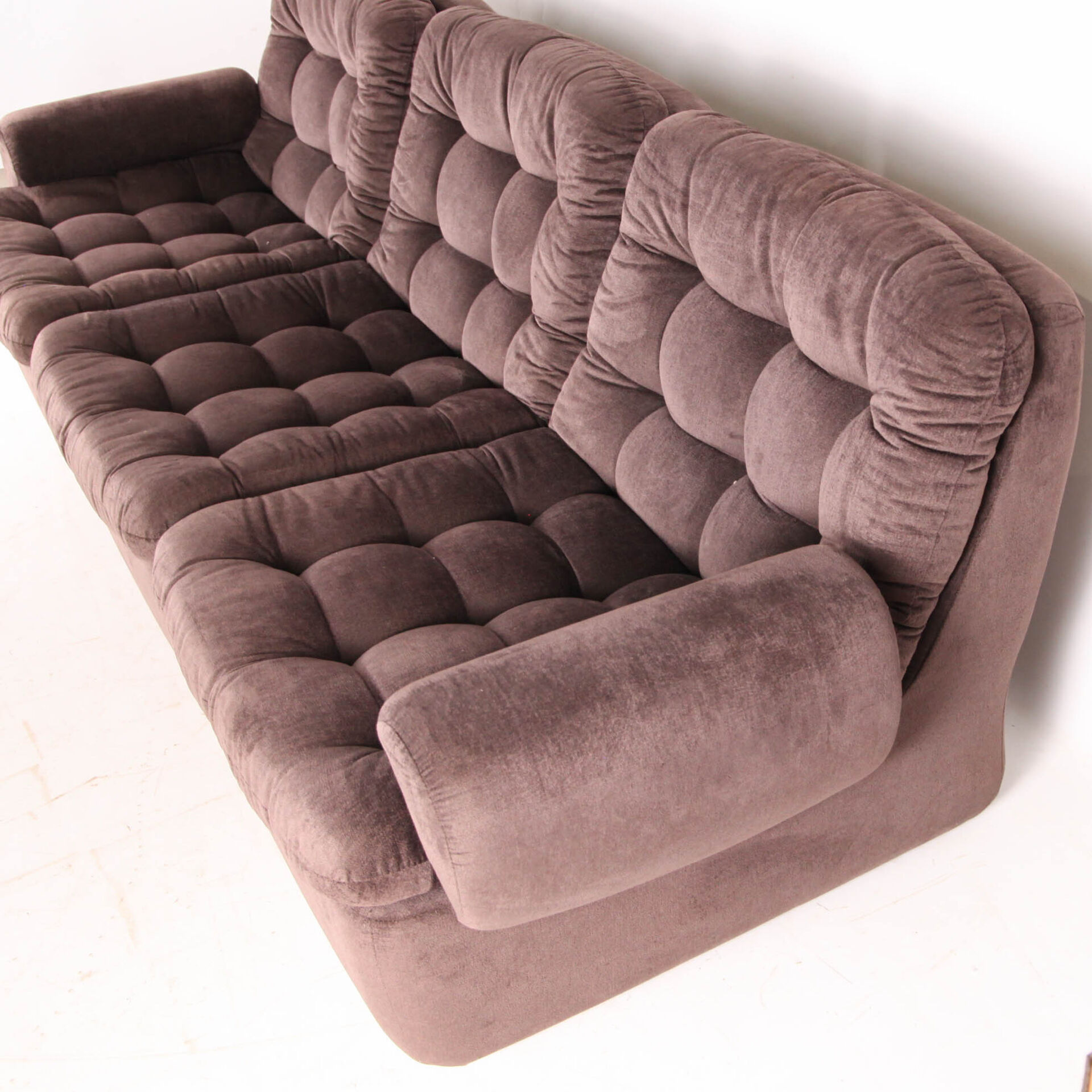 Modular fabric sofa
