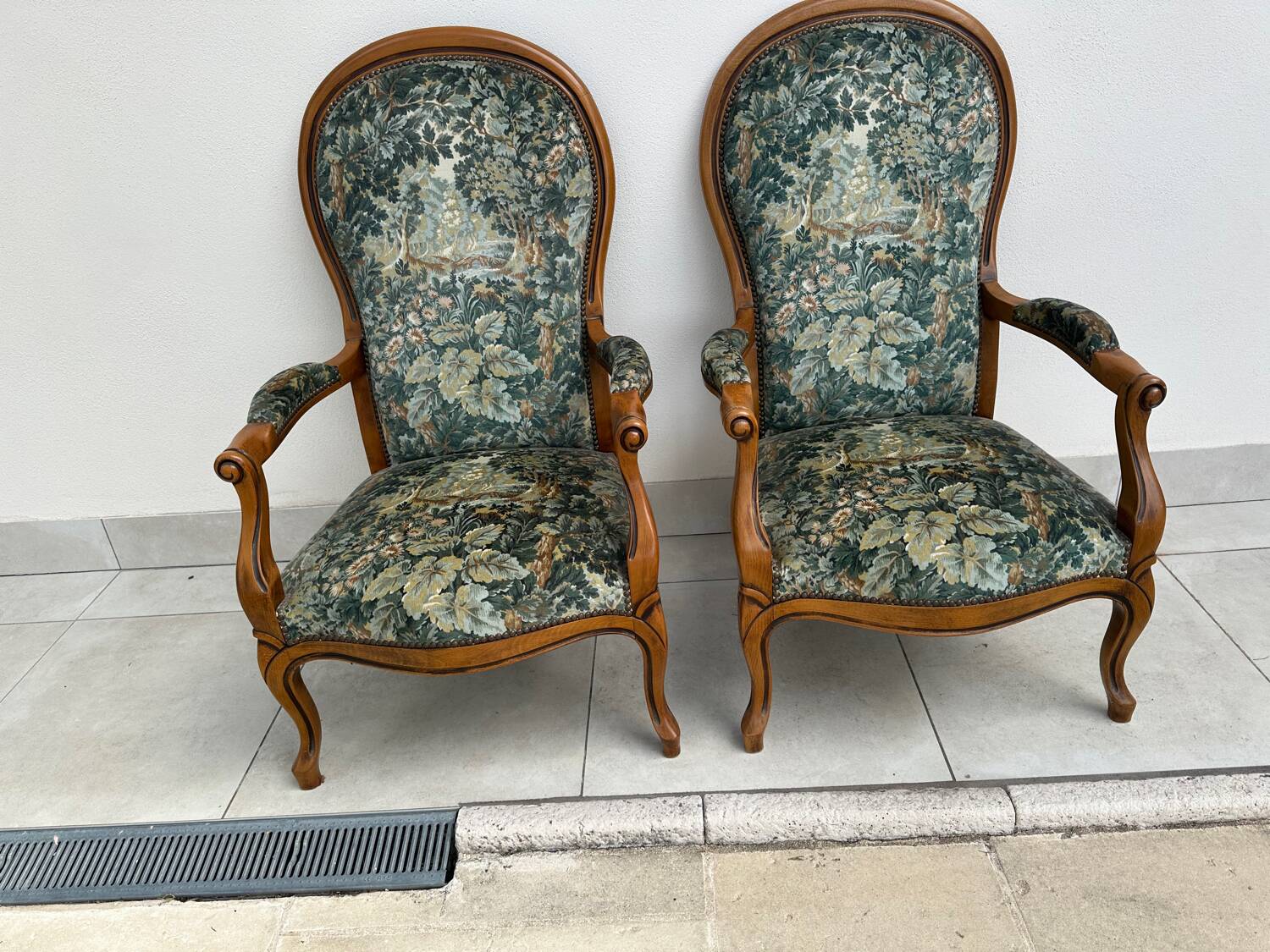 Lot of 2 Voltaire armchairs