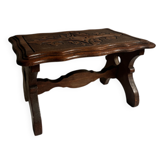 Marche pieds en bois sculpté