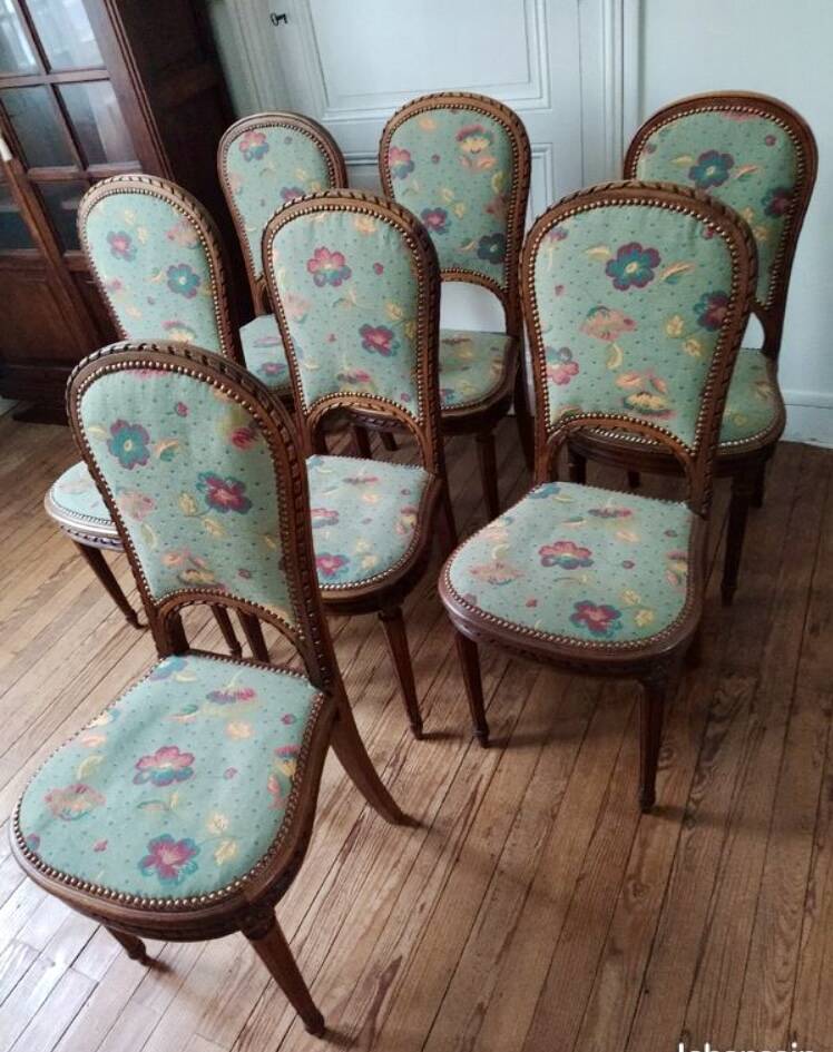 Set of 7 antique upholstered chairs