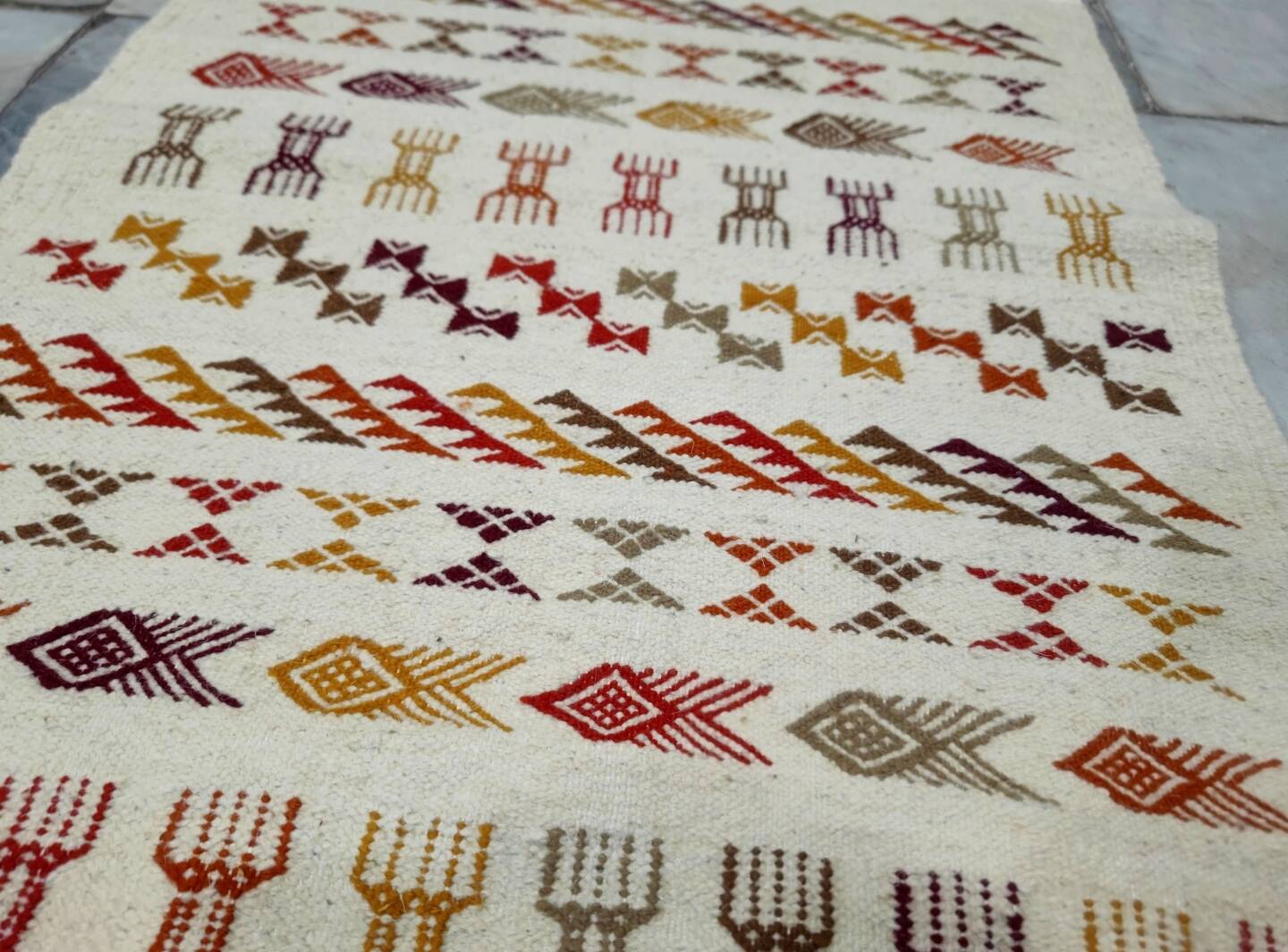 Hand-woven margoum rug in natural wool