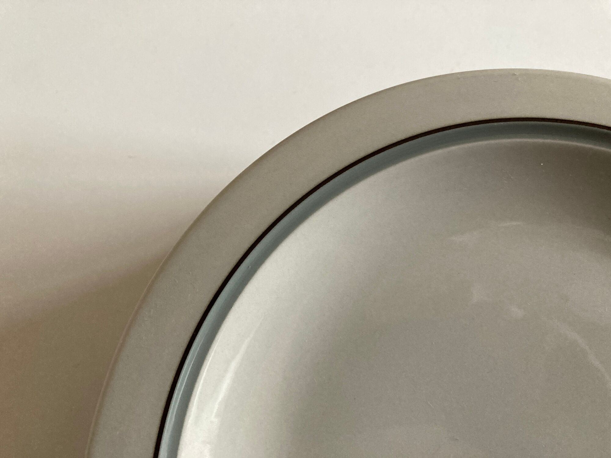 Set of 7 flat plates Arabia Finland Airisto faience 1970 Scandinavian