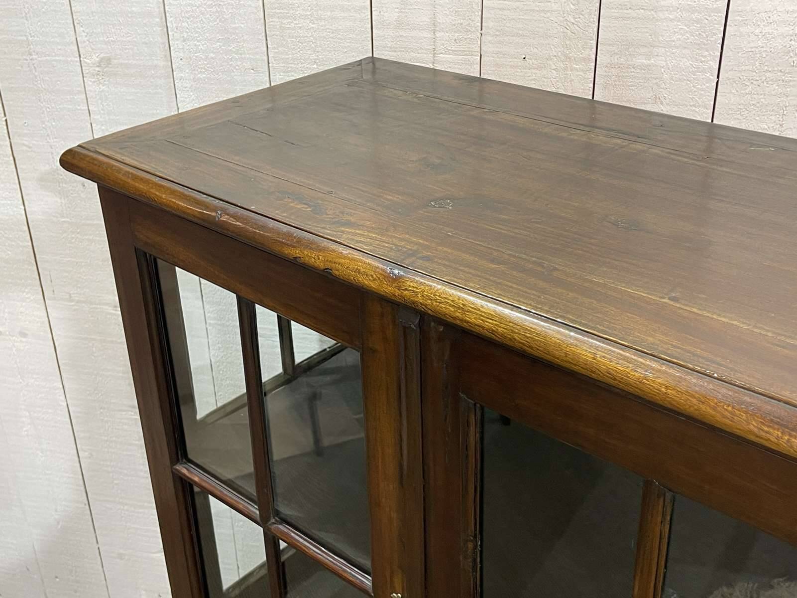 Vitrine anglaise en acajou fin XIXème