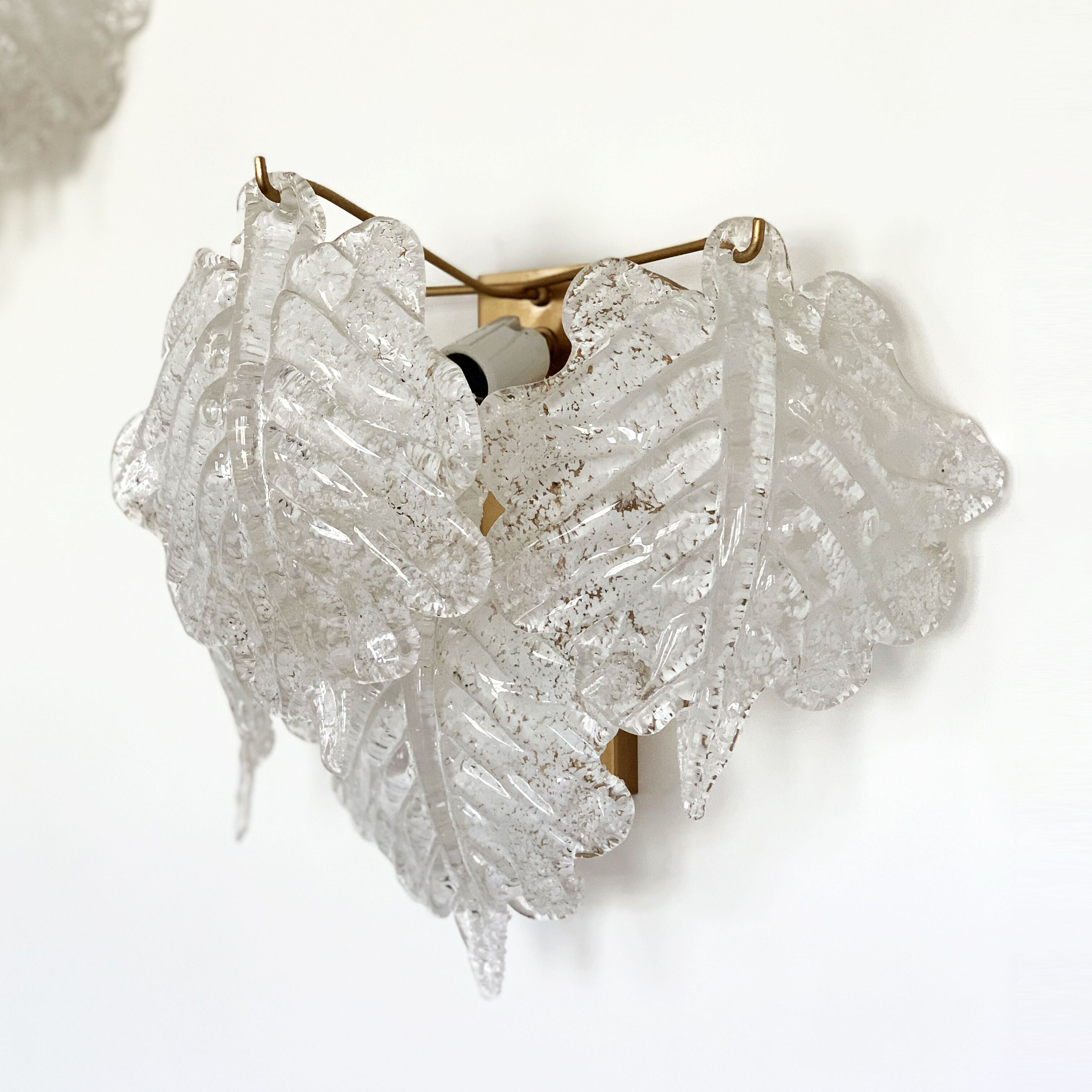 Paire d'appliques en feuilles de verre de Murano