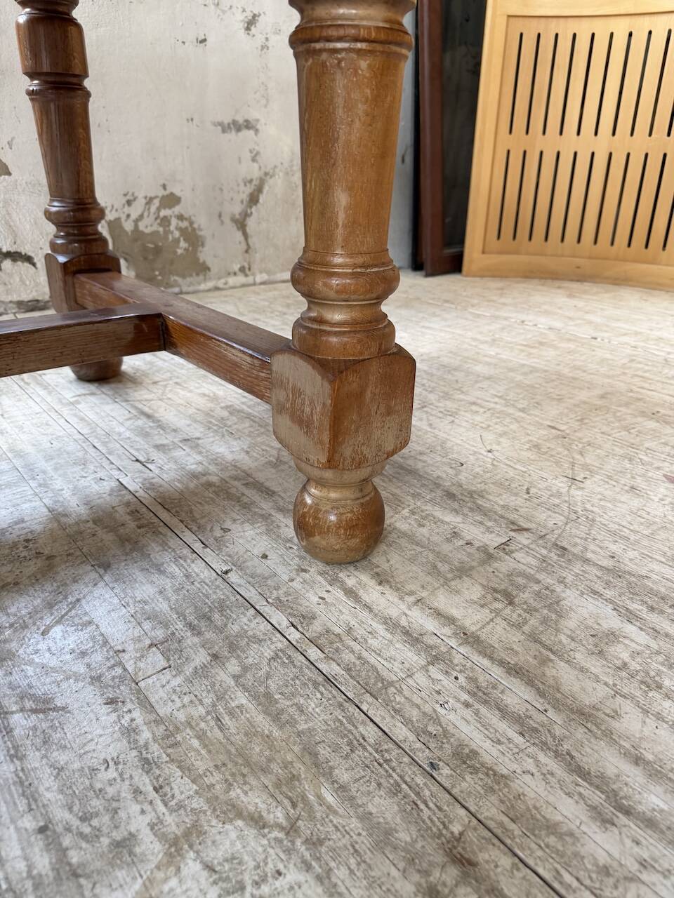 Table repas style drapière noyer 2m5/3m5 1900