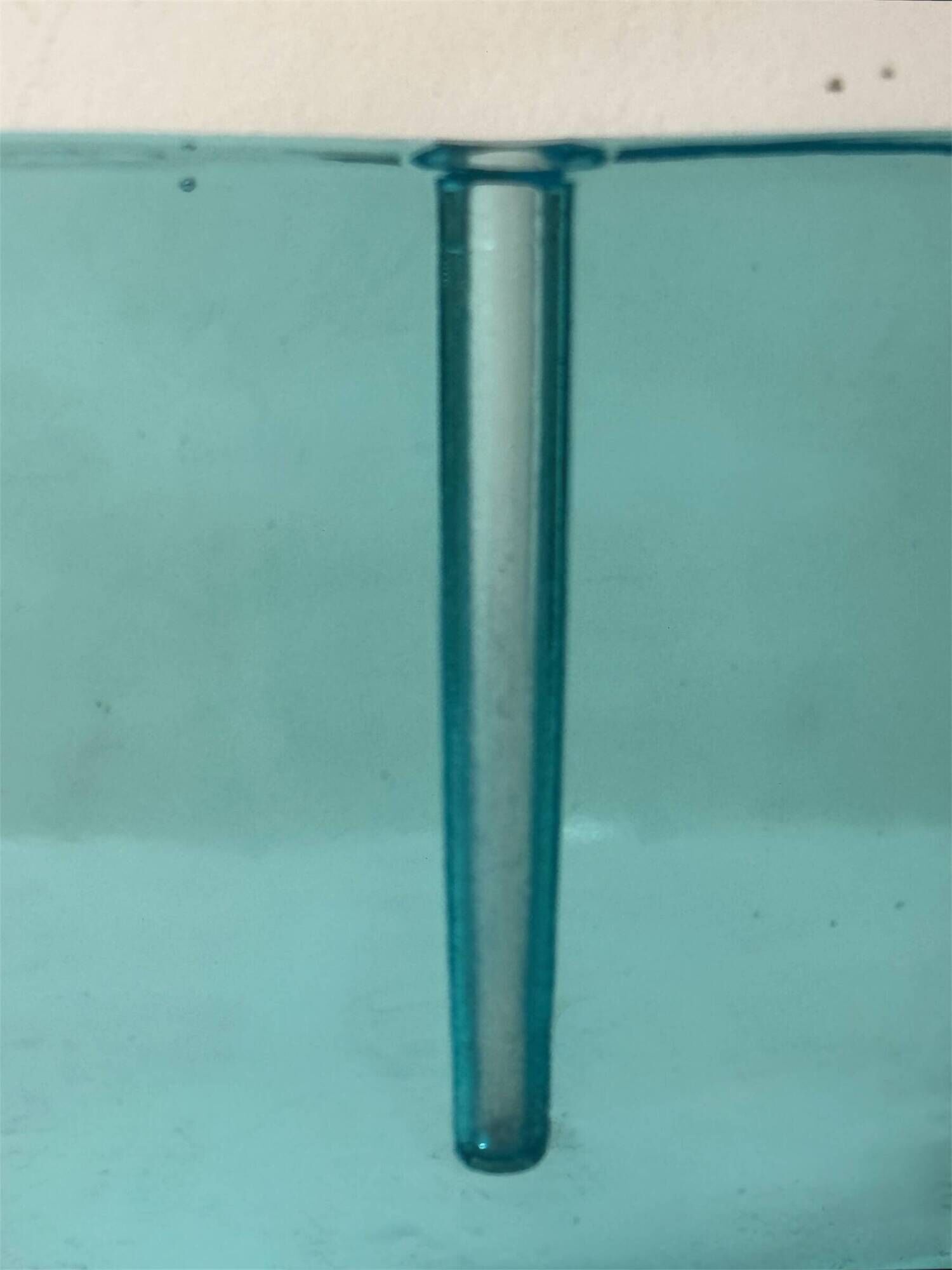 single flower vase / square sculpture in Murano glass, Italy 1970