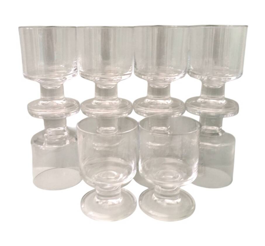 10 crystal wine glasses