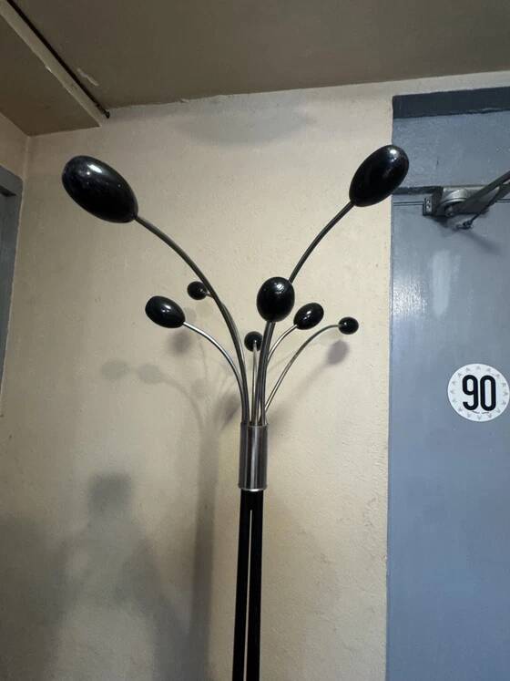 Italian design coat rack – Chrome metal and black lacquer – 1960s-1970s