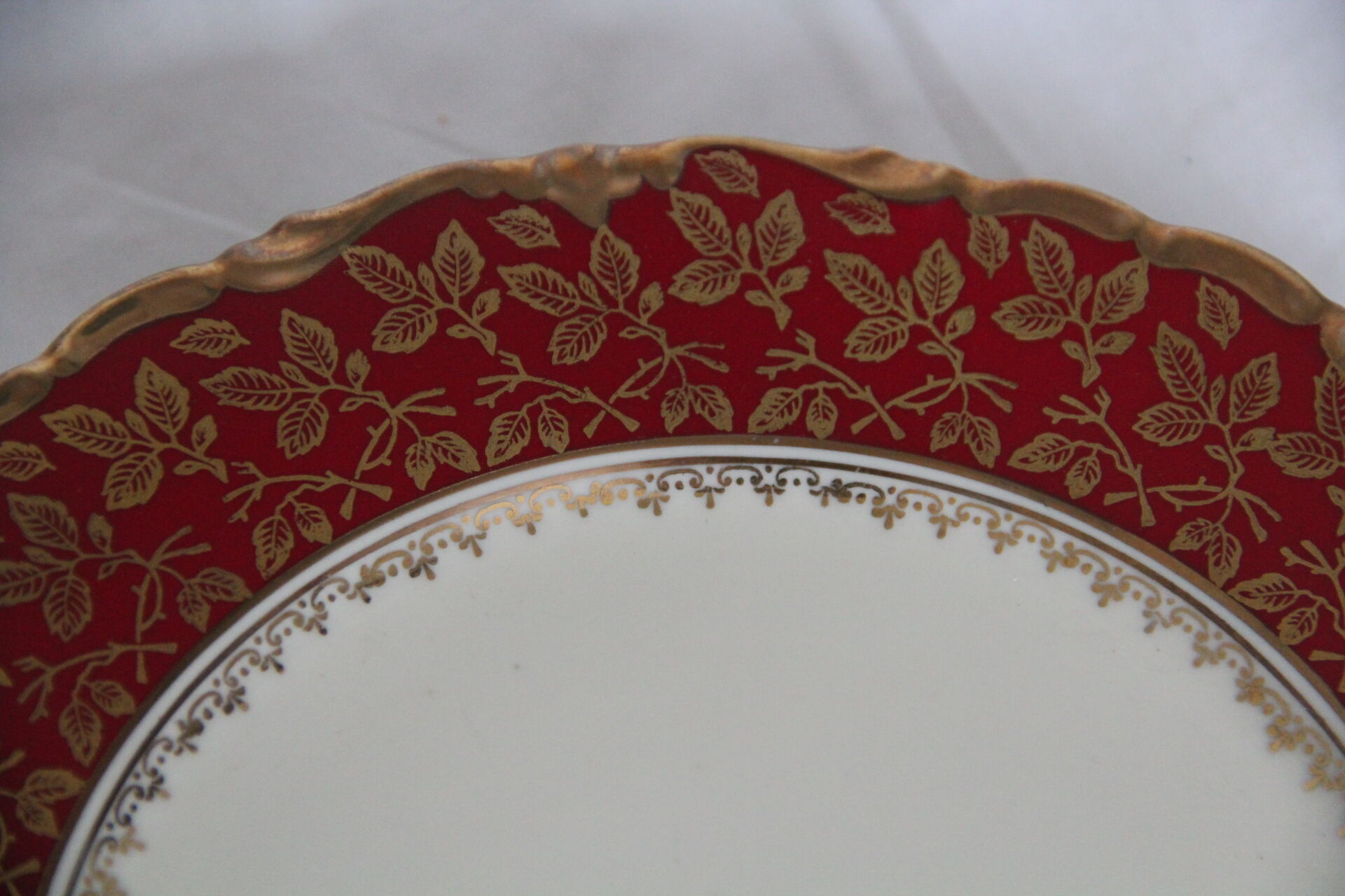 Two dessert plates, Bavarian porcelain garnet and gold