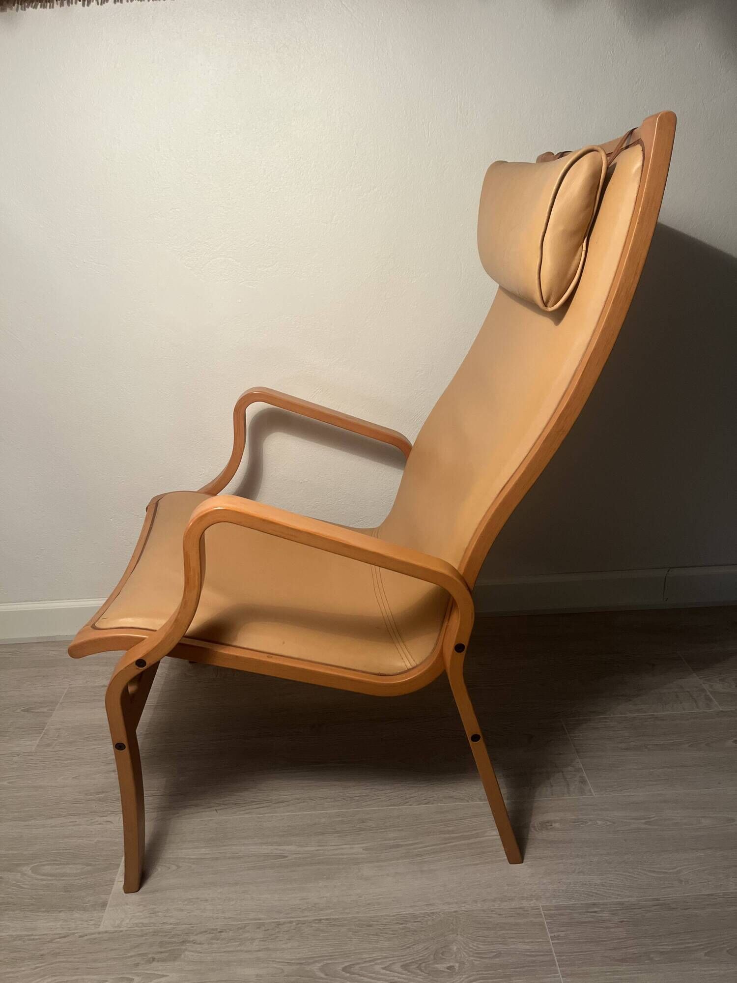 Pair of Scandinavian Bentwood Lounge Chairs in Cognac Leather, 1970s–80s