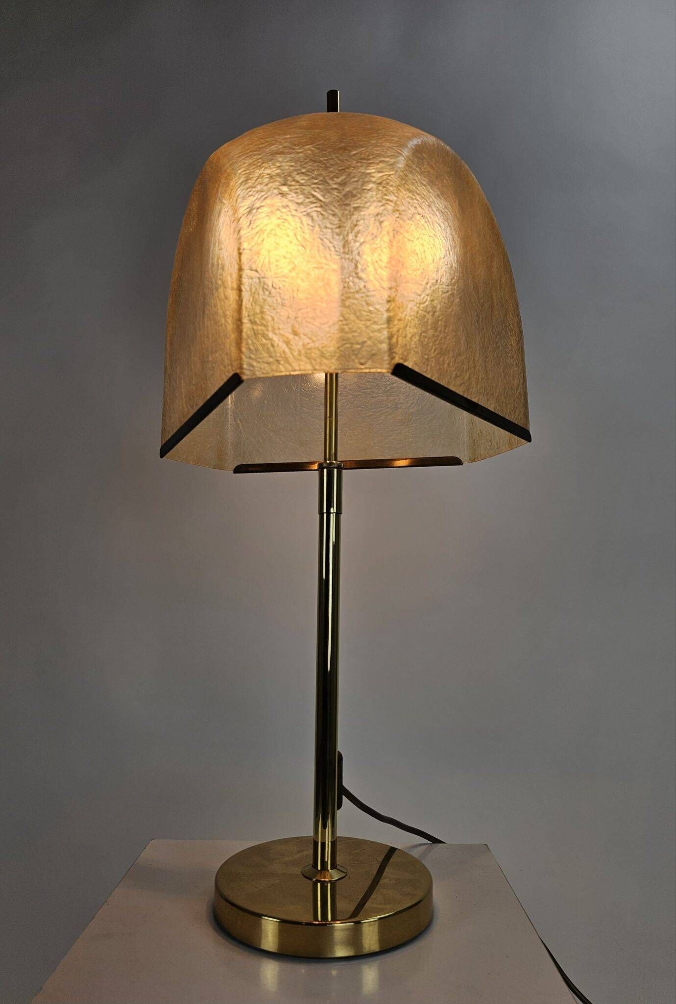 Glass fiber Italian table lamp