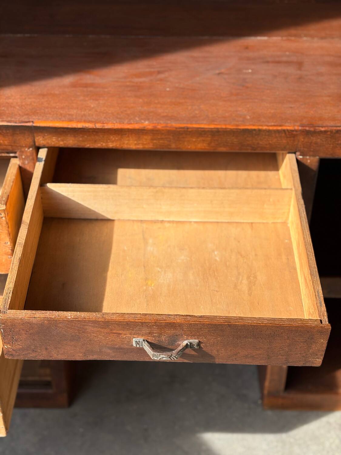 Period counter / Art Deco desk