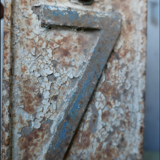 Cast-or-file kilometric railway terminal 7