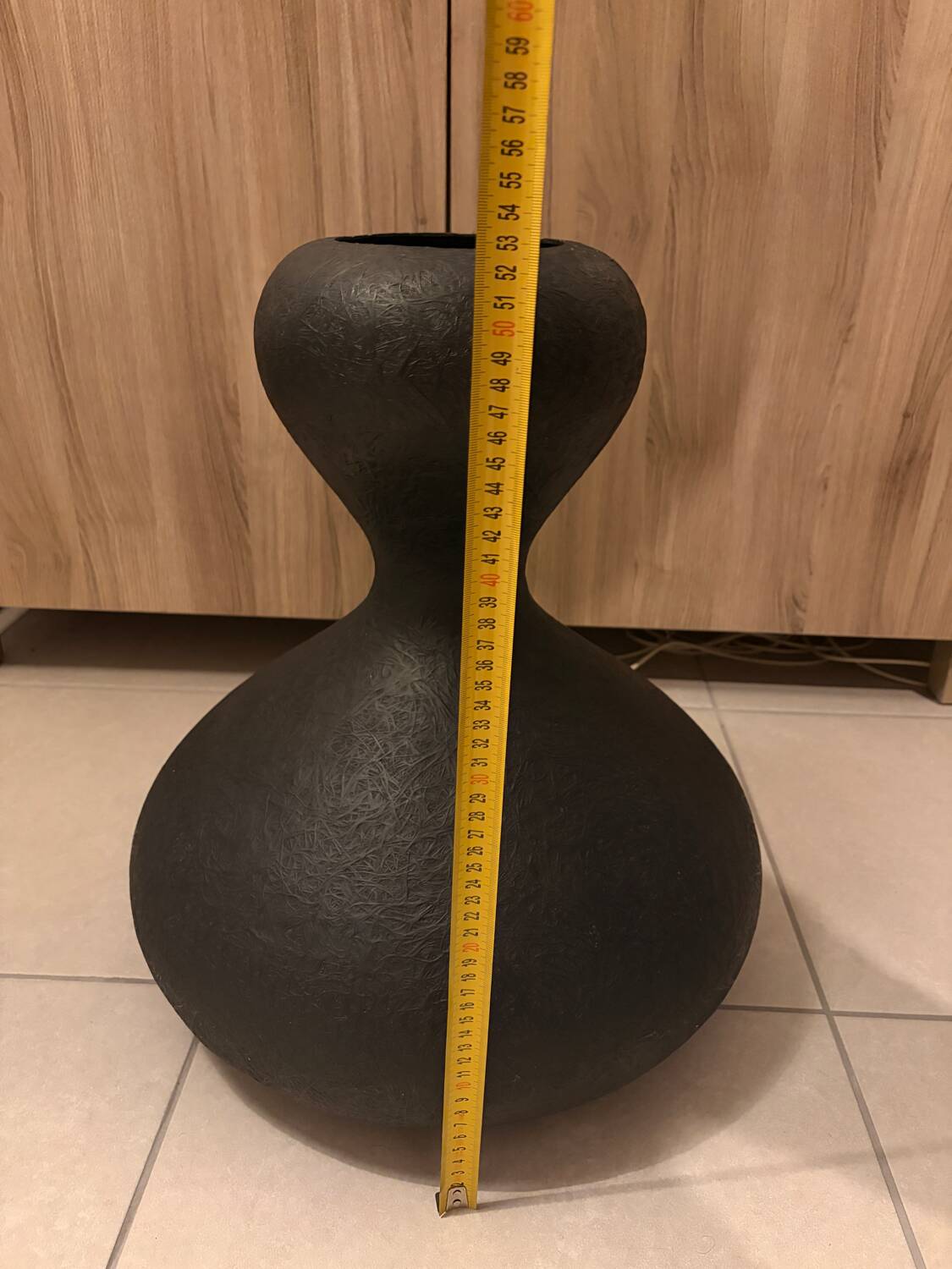 Fibreglass vase, resin