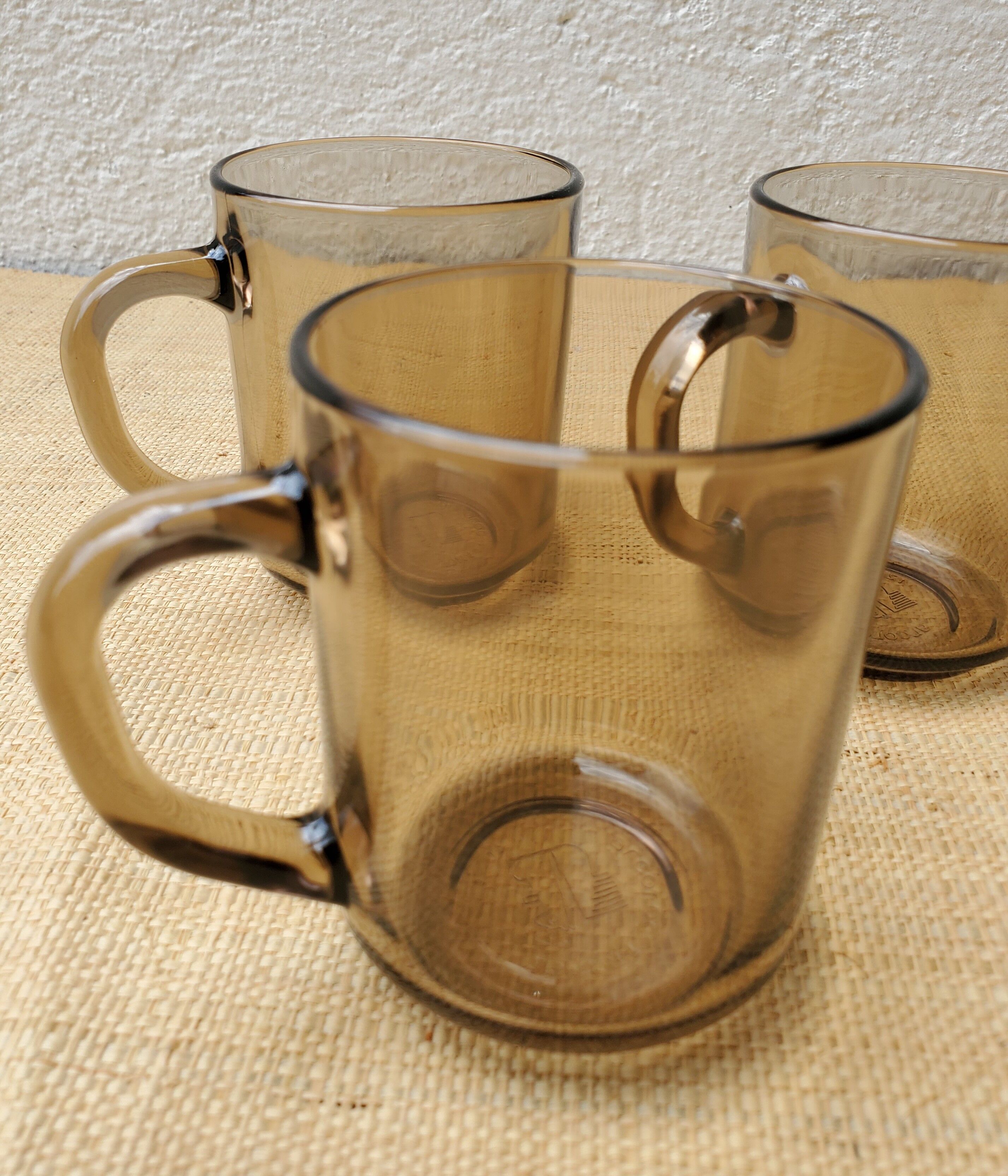 Smoked glass mugs