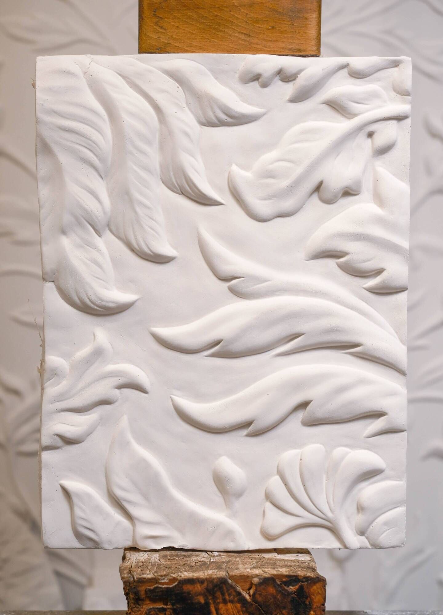 Folia | bas-relief floral