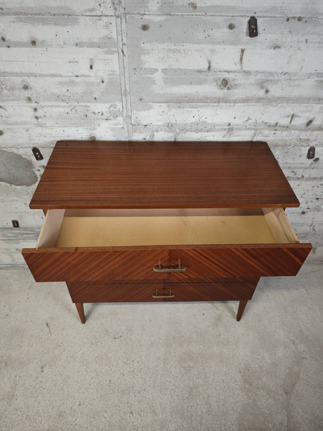 Commode vintage