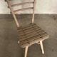 Chaise brutaliste en bois