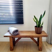 Banc vintage en bois, fabriqué artisanalement, style rustique