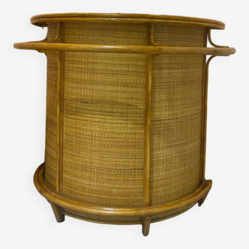 Rattan bar