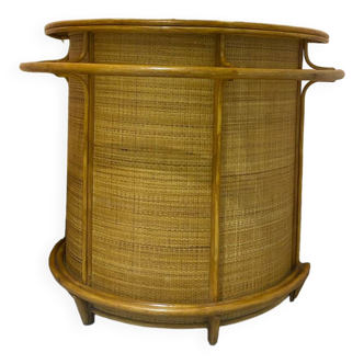 Rattan bar