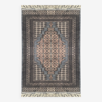 Oriental carpet Pakistan. 1.28 x 1.90 meters.