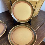 Dessert plates in stoneware, Bidonviller France