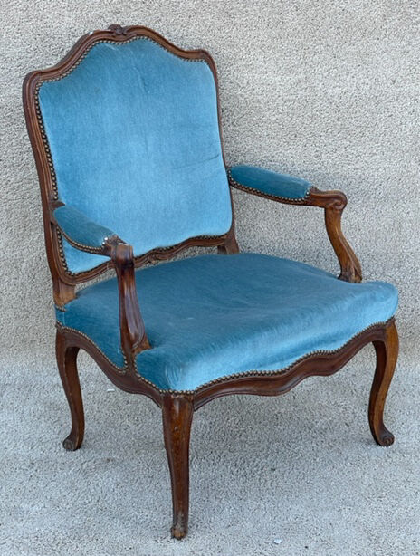 Convertible armchair