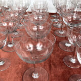 Service de verres en cristal taillé 42 pièces